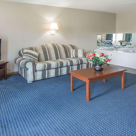 Super 8 By Wyndham O'Fallon Mo/St. Louis Area Kültér fotó